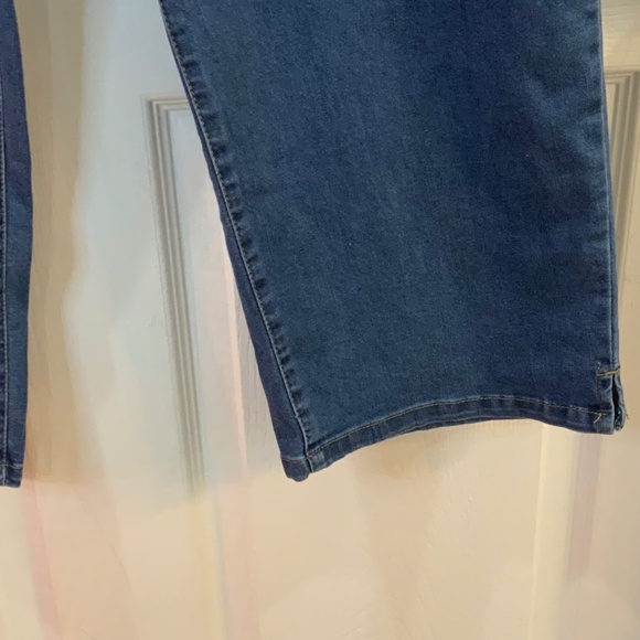 WOMAN WITHIN PULL ON ELASTIC WAIST JEANS PLUS SIZE 24 - Picture 3 of 5